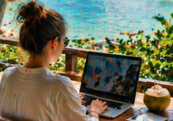 Workation Là Gì? Xu Hướng Du Lịch Kết Hợp Làm Việc