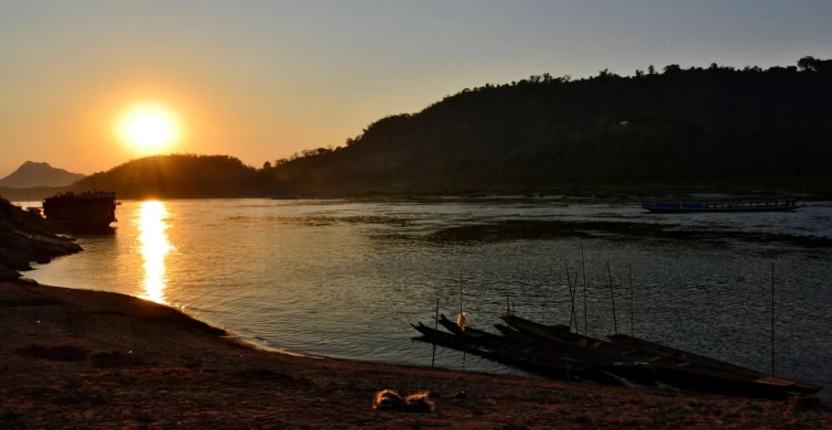 Du Lịch Laos Nature 5N4Đ: Nong Khiaw – Vang Vieng – Luang Prabang Khám Phá Thiên Nhiên