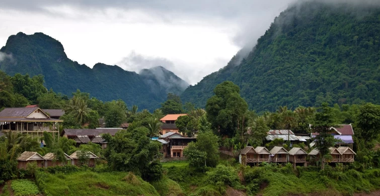 Du Lịch Laos Nature 5N4Đ: Nong Khiaw – Vang Vieng – Luang Prabang Khám Phá Thiên Nhiên